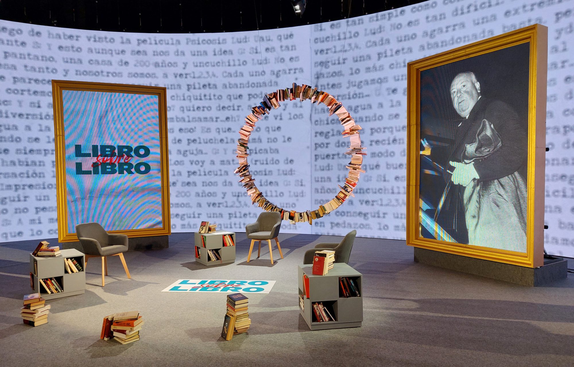 Escenografía para programa LIBRO SOBRE LIBRO producido por Movistar. Diseño escenográfico creado y construido por Colorkreis
