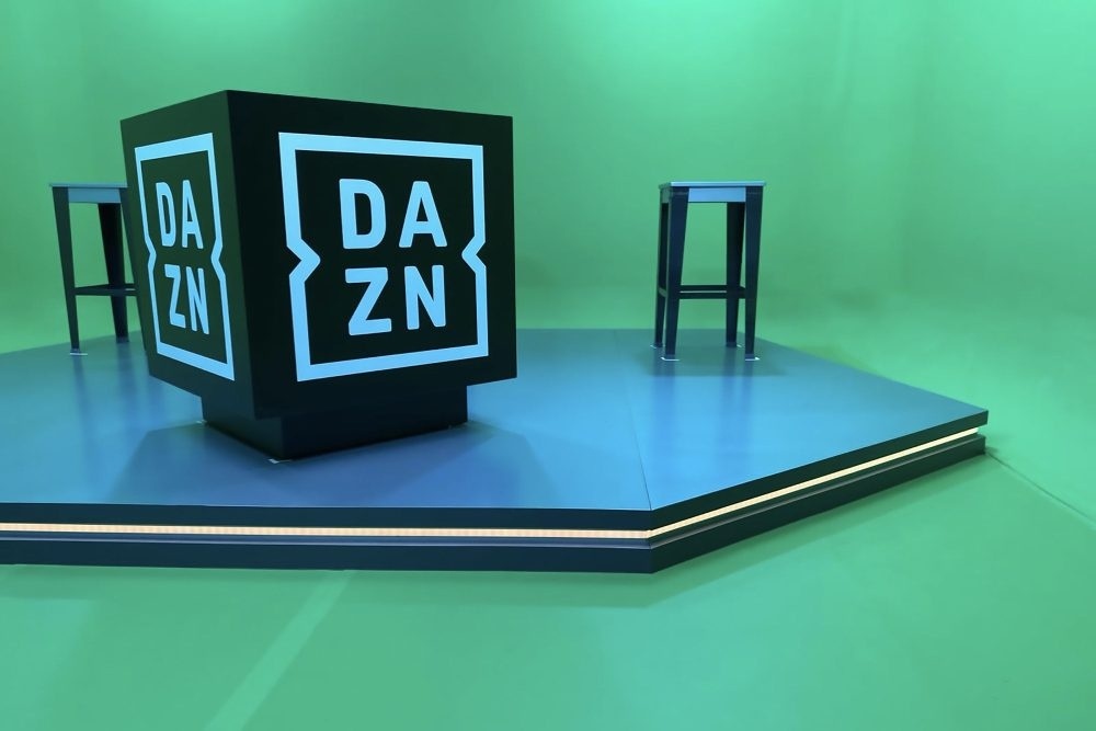 Graphic Production in Scenography : Fusion of Art and Technology. Installation image for DAZN set